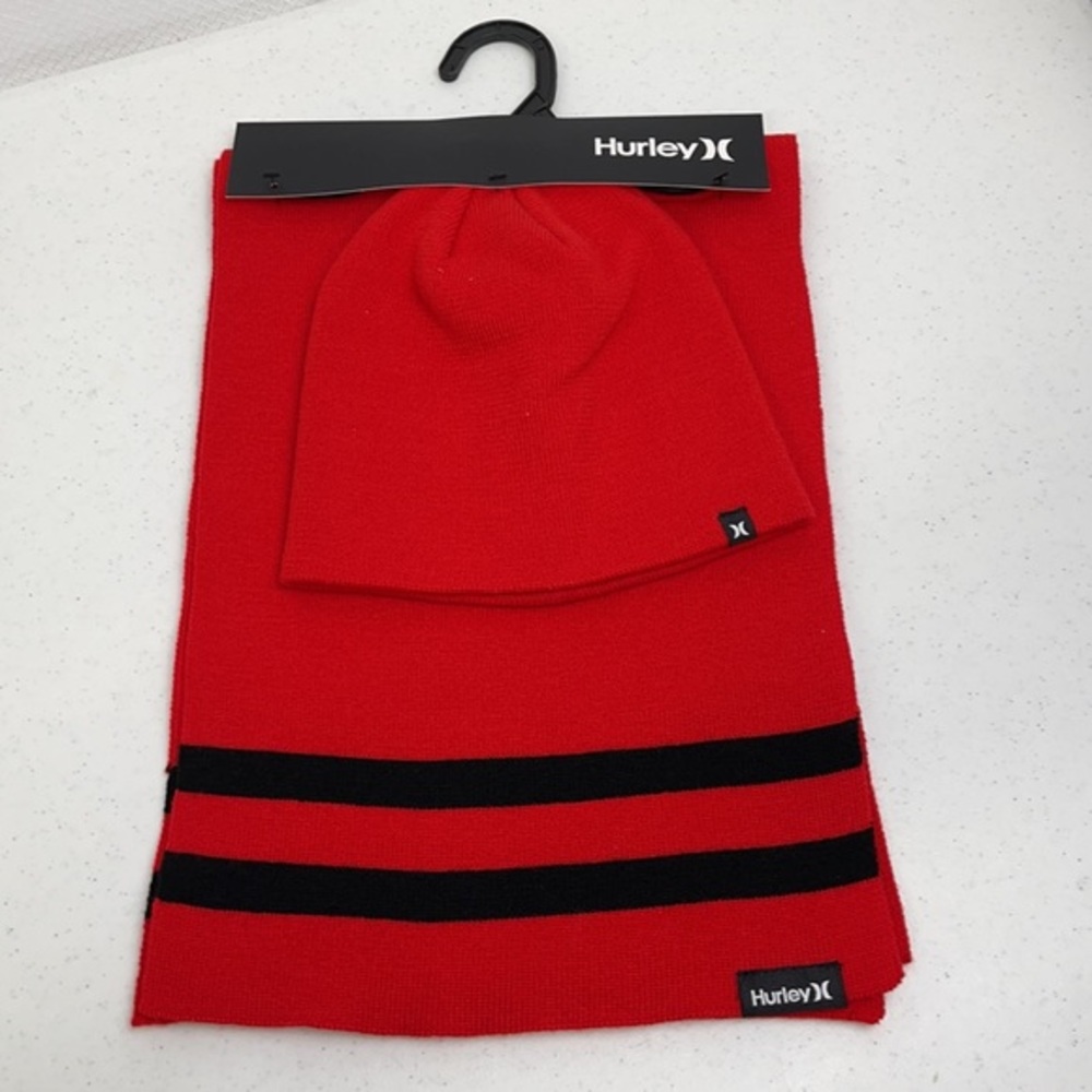 Hurley Unisex Scarf and Beenie Set Red